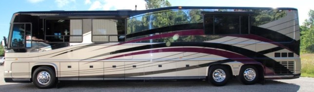 Zane [2004 Newell Coach]